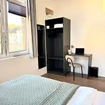 Self Check-in Haus - 15min zum Hbf und Messe