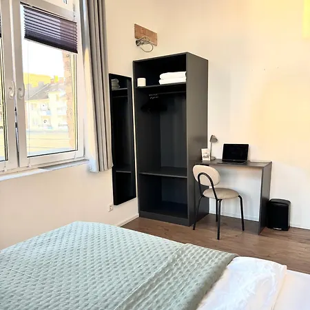 Self Check-in Haus - 15min Zum Hbf Und Messe Dusseldorf