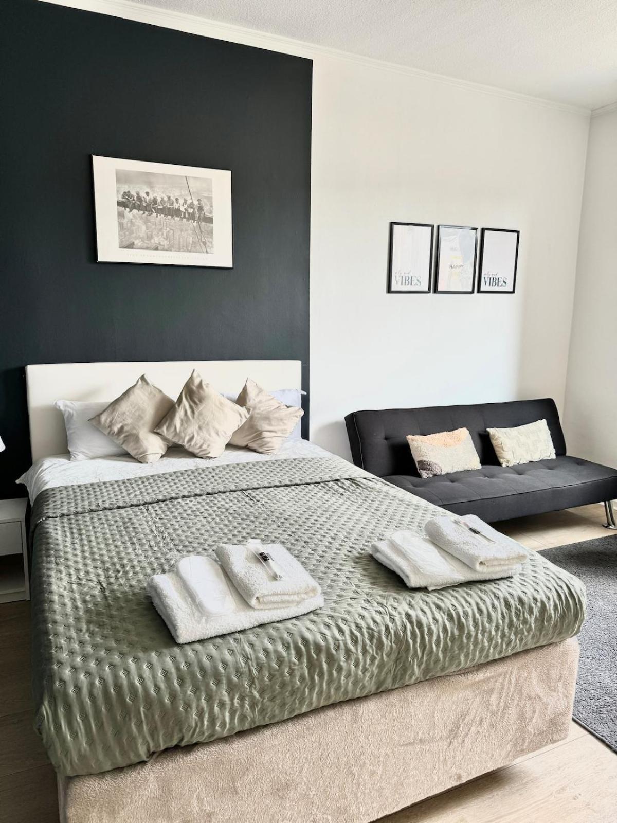 Self Check-in Haus - 15min Zum Hbf Und Messe Apartment *