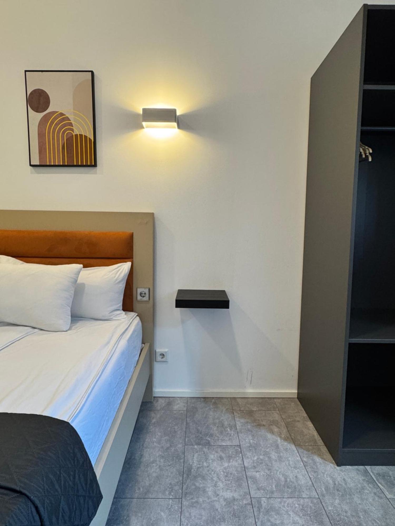 Self Check-in Haus - 15min Zum Hbf Und Messe Apartment Düsseldorf